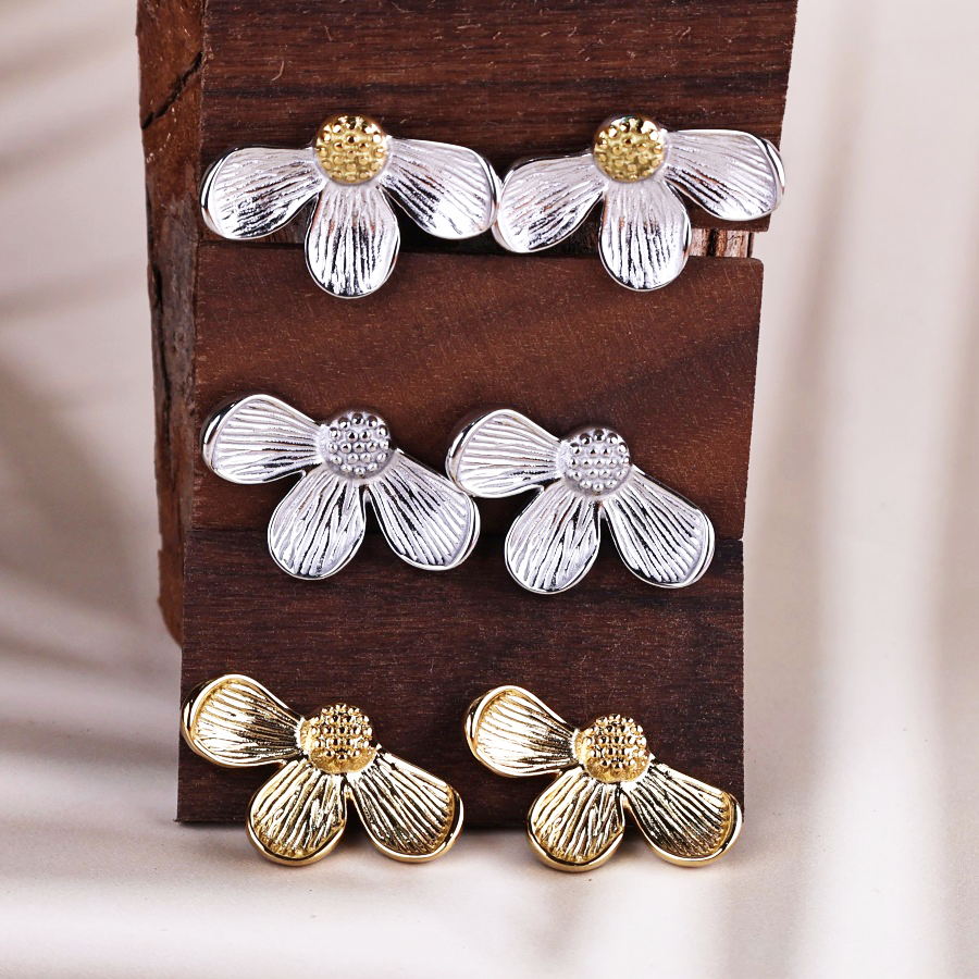 BRINCOS FLOR VINTAGE